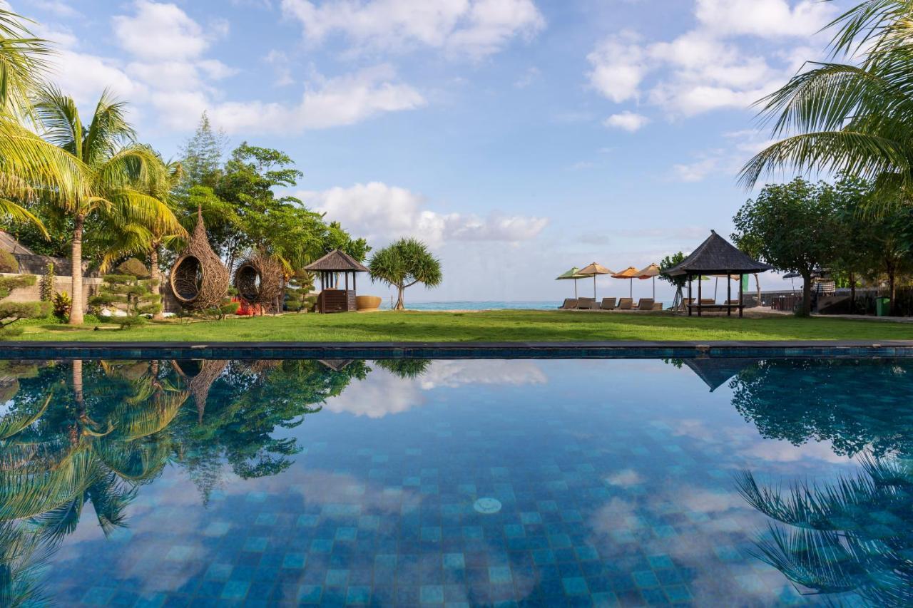 D'Nusa Beach Club And Resort Lembongan Exteriör bild